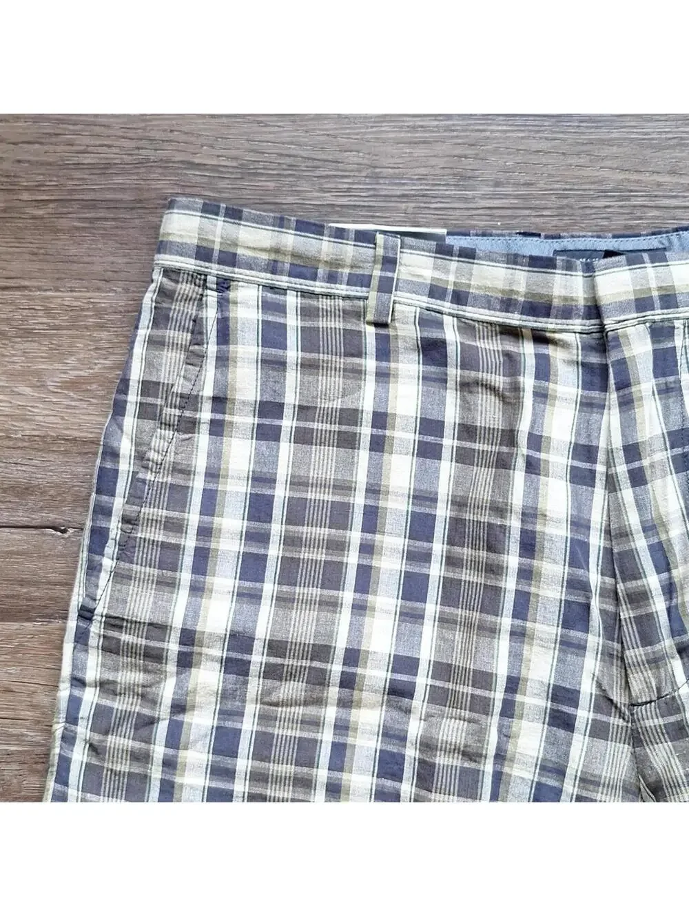 Nwt Banana Republic Plaid Short Size 36